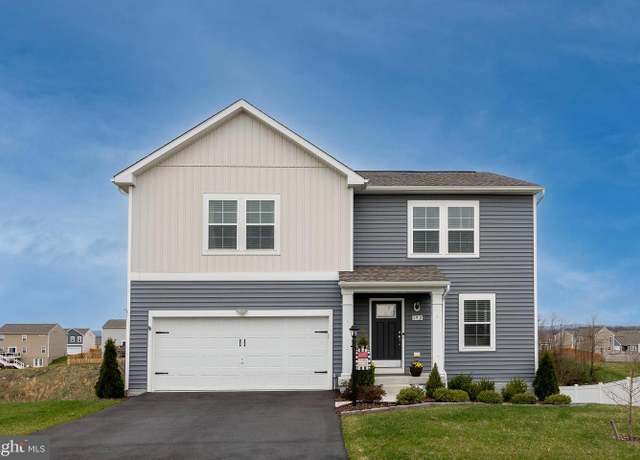 Property at 192 Wigeon Ct, Bunker Hill, WV 25413, 5 beds, 2.5 baths