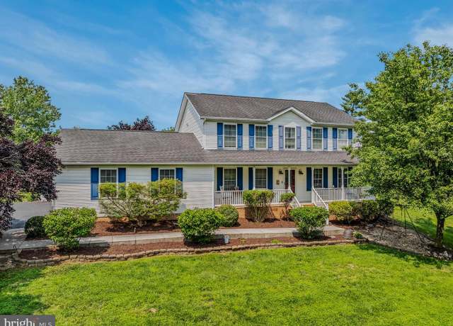 Property at 43 Twin Lakes Cir, Martinsburg, WV 25405, 3 beds, 2.5 baths