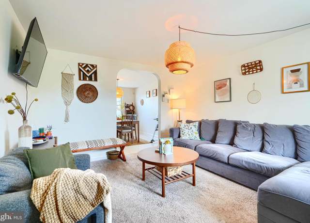Property at 1055 Rockhill Ave, Baltimore, MD 21229, 2 beds, 1.5 baths