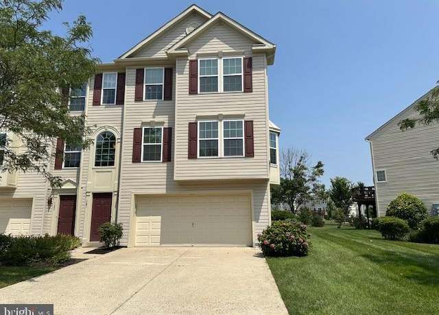 Property at 121 Helen Dr, Cinnaminson, NJ 08077, 3 beds, 2.5 baths