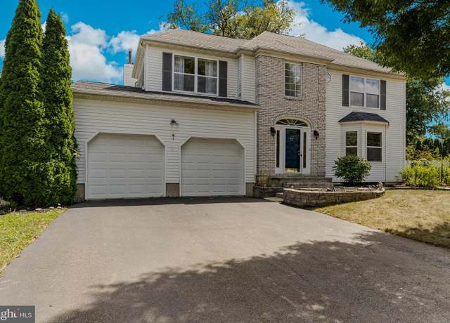 Property at 53 Perilli Dr, Hamilton, NJ 08610, 4 beds, 2.5 baths
