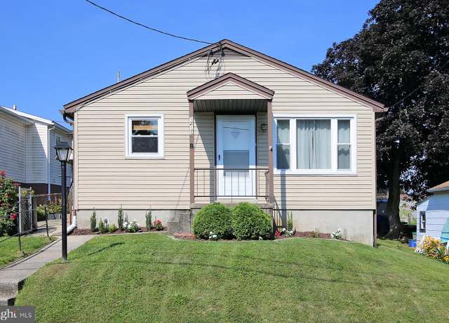 Property at 1217 Broadway Blvd, Reading, PA 19607, 2 beds, 1 bath