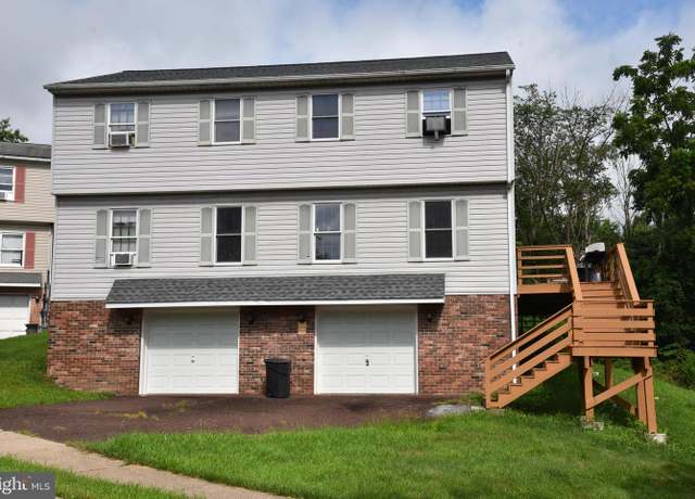 Property at 3-4 Hillcrest Pl, Sellersville, PA 18960, 4 beds, 2 baths