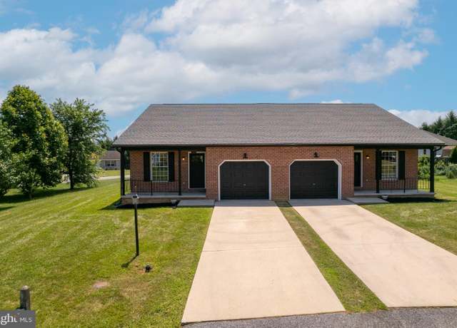 Property at 33 Larch Dr, Shippensburg, PA 17257, 3 beds, 2 baths