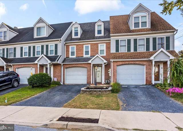 Property at 678 Topaz Dr, Lancaster, PA 17603, 3 beds, 2.5 baths