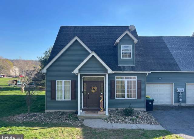 Property at 233 W Hoy St, Orwigsburg, PA 17961, 4 beds, 2.5 baths