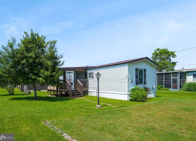 Property at 8188 Sea Shell Dr, Chincoteague Island, VA 23336, 2 beds, 1.5 baths