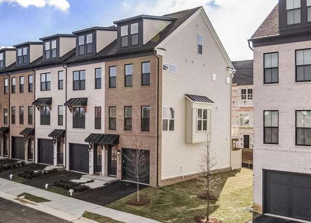 Property at 42117 Hazel Grove Trl, Brambleton, VA 20148, 3 beds, 3.5 baths