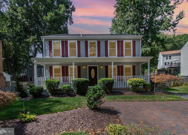 Property at 15059 Lindenberry Ln, Dumfries, VA 22025, 3 beds, 2.5 baths