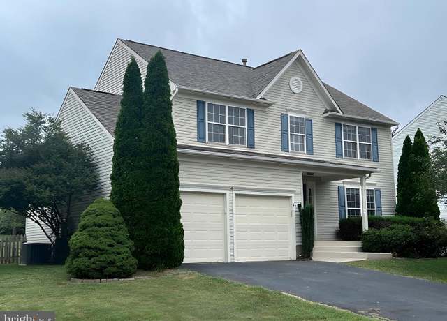 Property at 8 Pierre Emmanuel Ct, Fredericksburg, VA 22406, 4 beds, 2.5 baths
