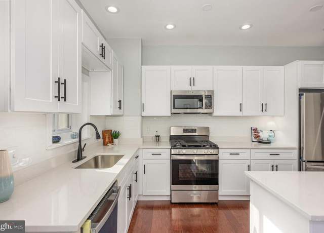 Property at 2621 E Monument St, Baltimore, MD 21205, 3 beds, 3.5 baths