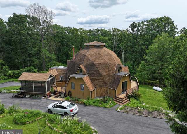 Property at 4027 Trego Mountain Rd, Keedysville, MD 21756, 4 beds, 4 baths