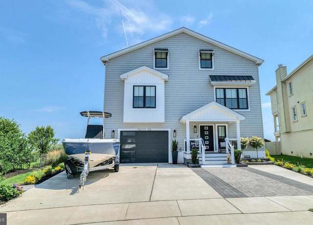 Property at 21 Hart Ln, Ventnor City, NJ 08406, 5 beds, 4 baths