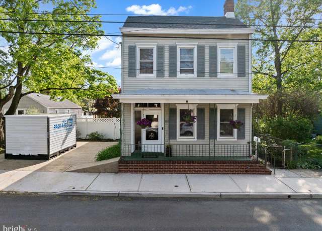 Property at 332 Willow St, Bordentown, NJ 08505, 3 beds, 2 baths