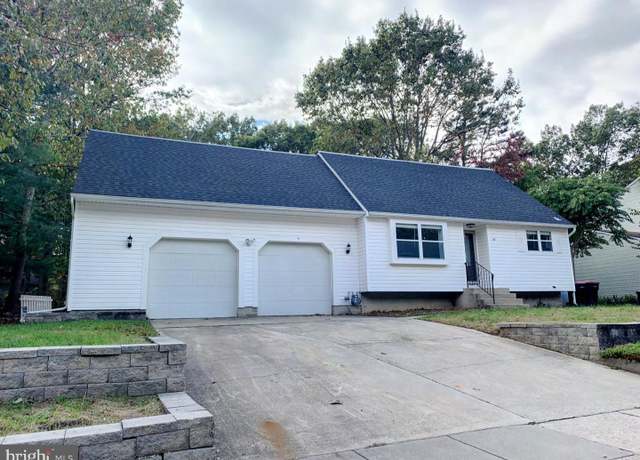 Property at 32 Sugarbush, Sicklerville, NJ 08081, 4 beds, 2 baths