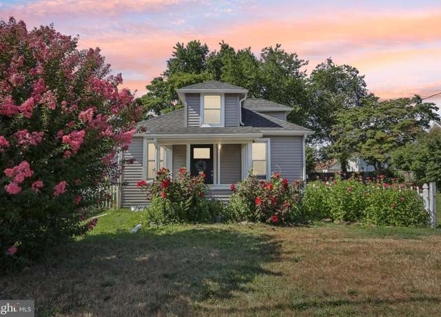 Property at 112 Magowan Ave, Hamilton, NJ 08619, 3 beds, 1 bath