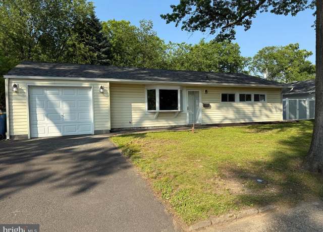 Property at 56 Orchard Ln, Levittown, PA 19055, 3 beds, 1.5 baths
