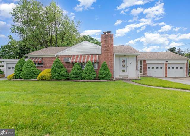 Property at 910 S 30th St, Camp Hill, PA 17011, 3 beds, 1.5 baths