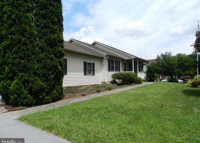 Property at 624 Diehl Rd, Mechanicsburg, PA 17055, 3 beds, 2 baths