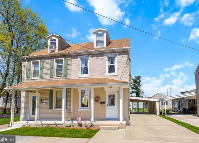 Property at 711 Hill St, Lebanon, PA 17046, 4 beds, 1.5 baths