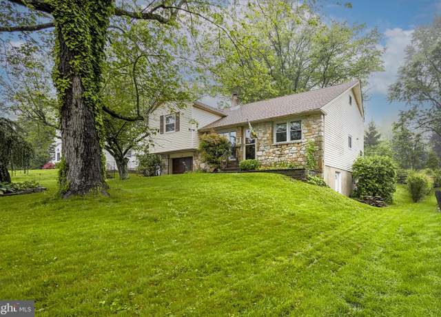 Property at 179 Campmeeting Rd, Willow Grove, PA 19090, 3 beds, 2.5 baths