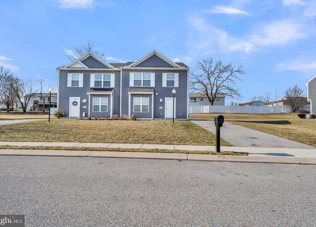 Property at 3624 Kortni Dr, Dover, PA 17315, 3 beds, 2.5 baths