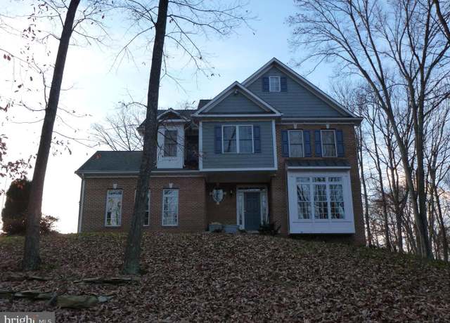 Property at 19033 Otley Rd, Purcellville, VA 20132, 4 beds, 3 baths