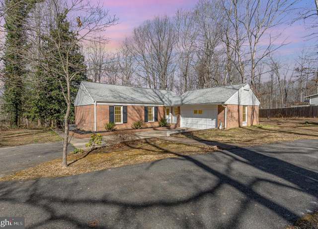 Property at 13 Berkshire Ln, Spotsylvania, VA 22551, 3 beds, 2 baths