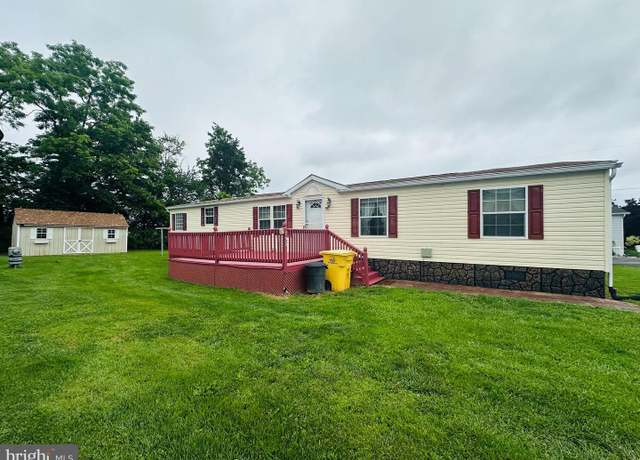 Property at 195 Patricks Ct, Inwood, WV 25428, 3 beds, 2 baths
