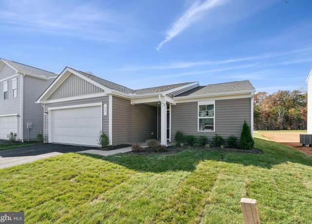 Property at 39 Holly Rd, Charles Town, WV 25414, 3 beds, 2 baths