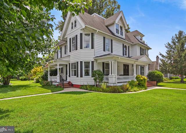 Property at 401 Pennsylvania Ave, Seaford, DE 19973, 5 beds, 2 baths
