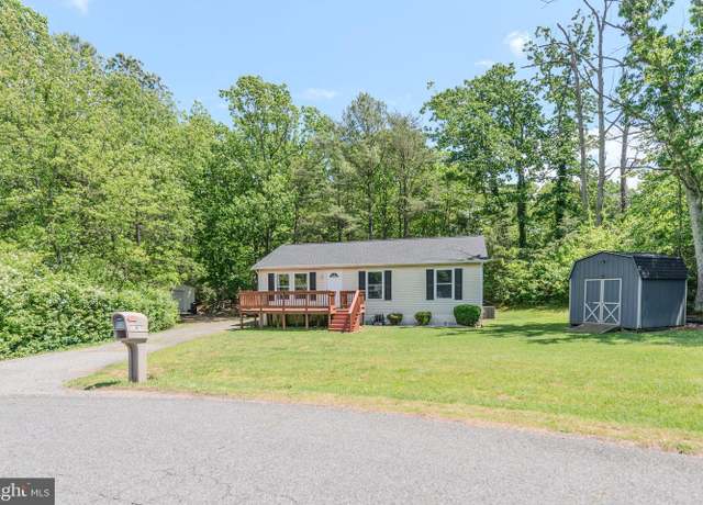 Property at 19762 Oak Ct, Lexington Park, MD 20653, 3 beds, 1 bath