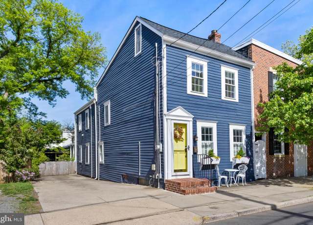 Property at 147 Second St, Bordentown, NJ 08505, 4 beds, 1.5 baths