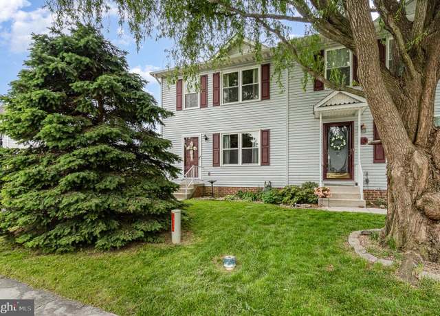 Property at 41 Squire Cir, Mcsherrystown, PA 17344, 3 beds, 1.5 baths
