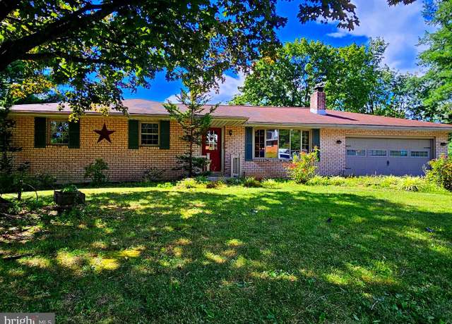 Property at 730 Park Ave, Hamburg, PA 19526, 3 beds, 1.5 baths