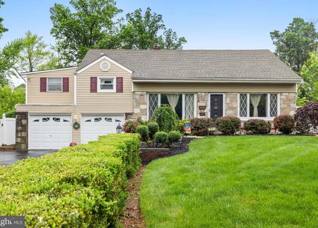 Property at 1553 Pheasant Dr, Warminster, PA 18974, 4 beds, 2.5 baths