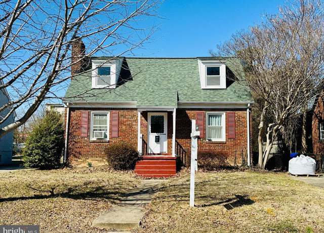 Property at 3201 12th St S, Arlington, VA 22204, 4 beds, 2 baths