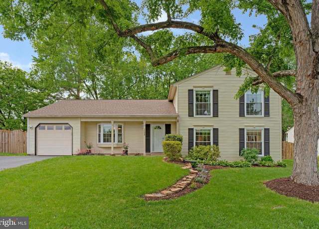 Property at 1644 Sadlers Wls, Herndon, VA 20170, 4 beds, 2.5 baths