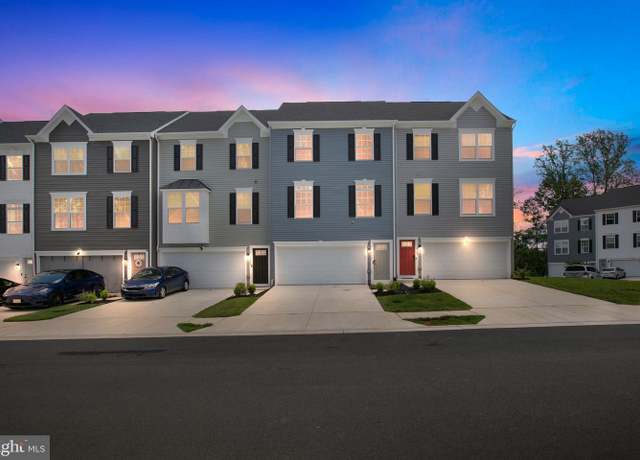 Property at 4527 Dale Creek Way, Woodbridge, VA 22193, 3 beds, 3.5 baths