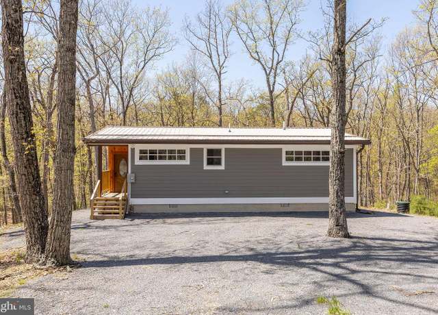 Property at 275 Oak Forest Ln, Berkeley Springs, WV 25411, 2 beds, 2 baths