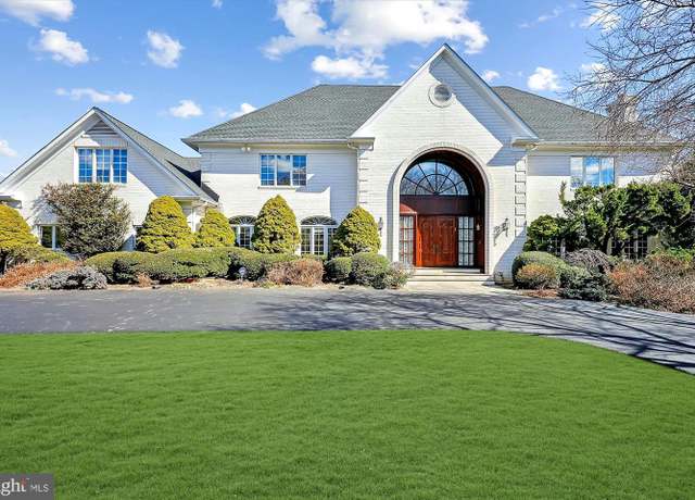 Property at 12405 Bacall Ln, Potomac, MD 20854, 5 beds, 4 baths