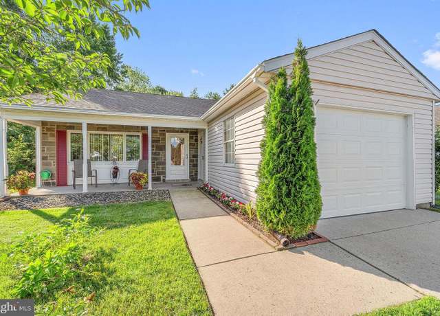 Property at 150 Dorchester Dr, Southampton, NJ 08088, 2 beds, 1.5 baths