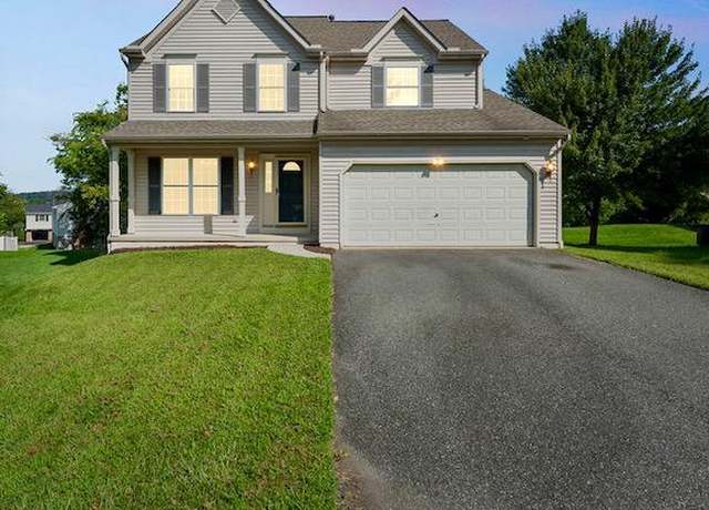 Property at 3 Buckskin, Reading, PA 19607, 4 beds, 2.5 baths