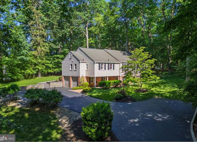 Property at 1411 Greenhill Rd, West Chester, PA 19380, 3 beds, 2.5 baths