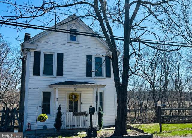 Property at 674 Gravel Pike, Collegeville, PA 19426, 2 beds, 1.5 baths