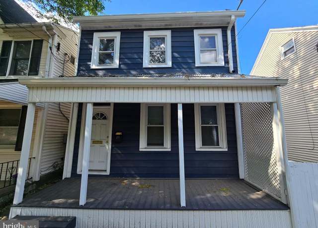 Property at 245 Beech St, Pottstown, PA 19464, 4 beds, 2 baths