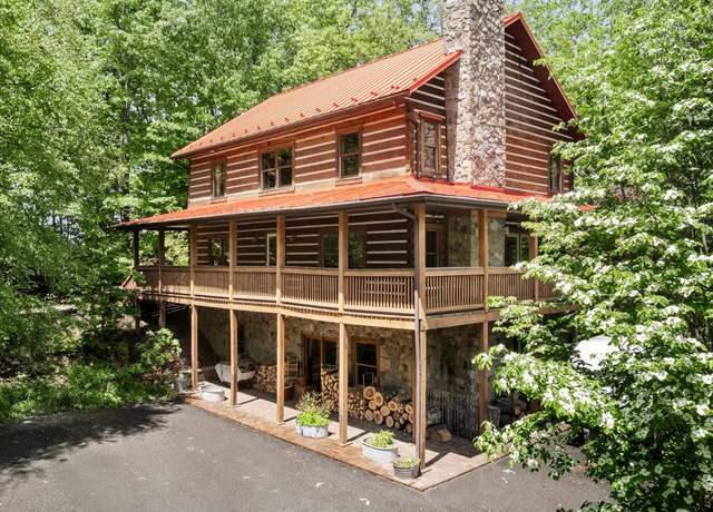 Property at 4705 Yowell Ln, Marshall, VA 20115, 3 beds, 2.5 baths