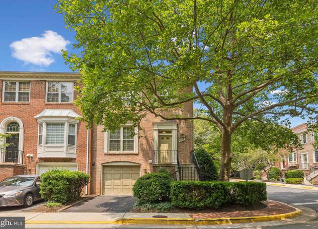 Property at 7320 Westmore Dr, Springfield, VA 22150, 3 beds, 3 baths