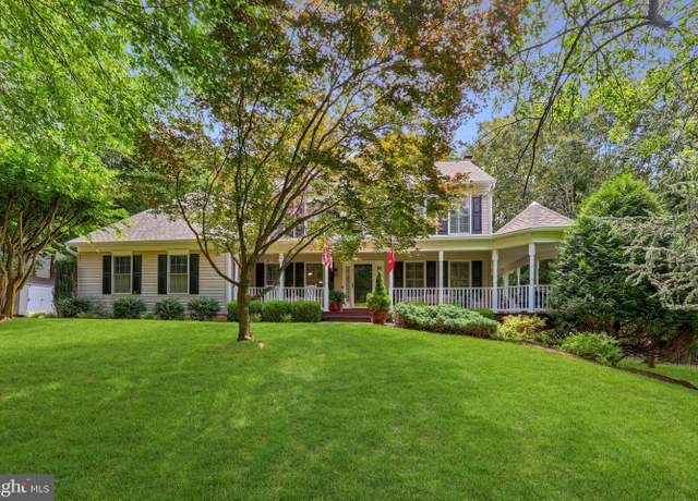 Property at 6843 Lochmere Dr, Manassas, VA 20112, 4 beds, 3.5 baths