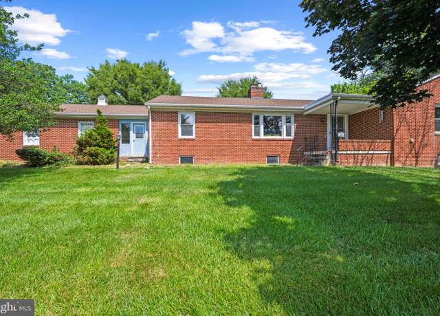 Property at 296 Lambert Ave, New Windsor, MD 21776, 3 beds, 3 baths